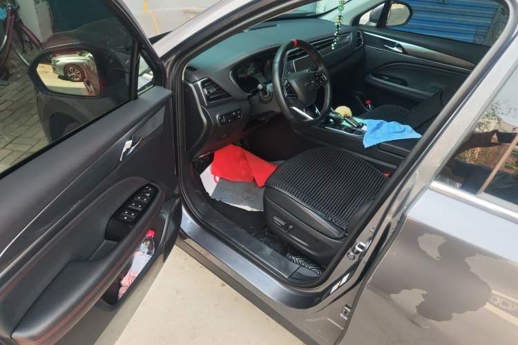Used GAC Trumpchi GS4 PLUS 2022 390T Automatic Nebula Edition Driver Seat