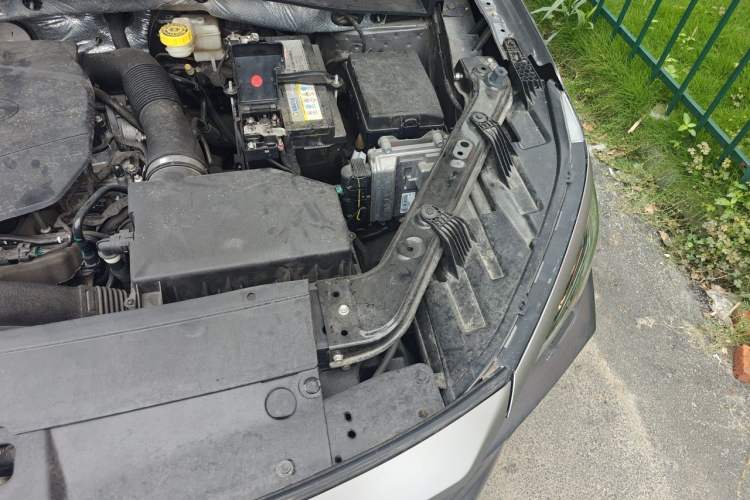 Used GAC Trumpchi GS4 PLUS 2022 390T Automatic Galaxy Edition Engine Bay Left
