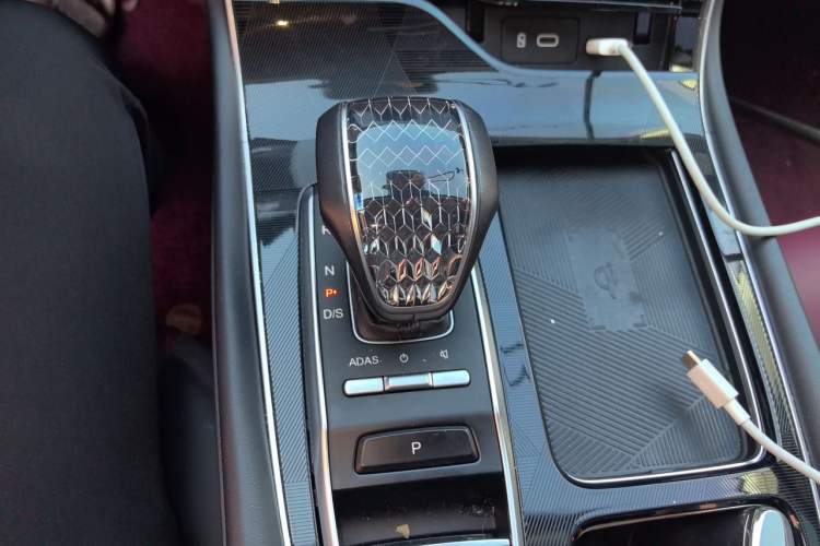 Used GAC Trumpchi GS4 PLUS 2022 270T Automatic Galaxy Edition Gear Lever