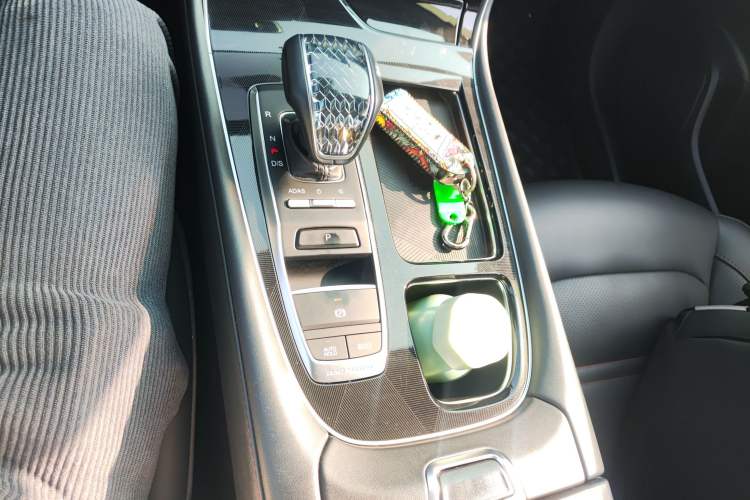 Used GAC Trumpchi GS4 PLUS 2022 270T Automatic Galaxy Edition Gear Lever