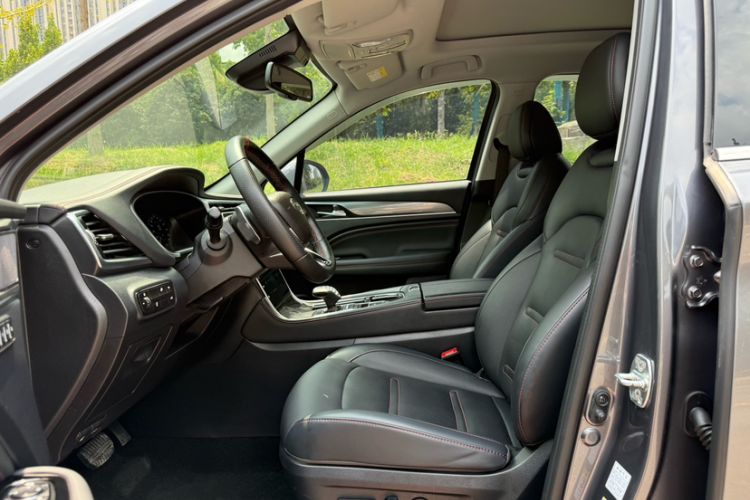 Used GAC Trumpchi GS4 PLUS 2022 390T Automatic Starry Edition Interior 2