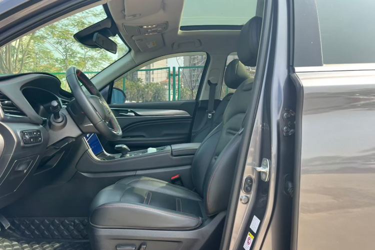 Used GAC Trumpchi GS4 PLUS 2022 270T Automatic Galaxy Edition Interior 2