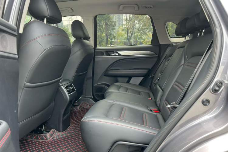 Used GAC Trumpchi GS4 PLUS 2022 270T Automatic Starry Edition Interior 3