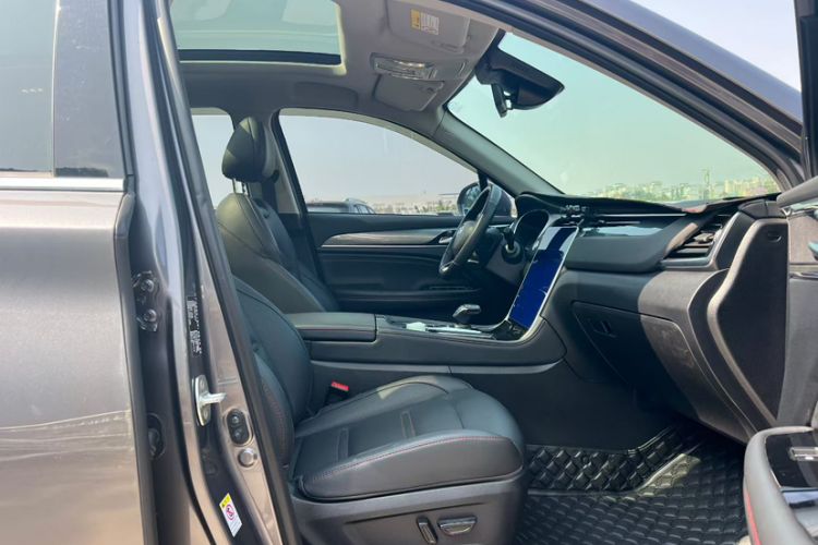 Used GAC Trumpchi GS4 PLUS 2022 270T Automatic Galaxy Edition Interior 4