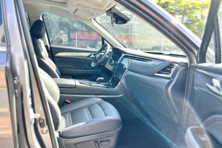 Used GAC Trumpchi GS4 PLUS 2022 390T Automatic Nebula Edition Interior 5