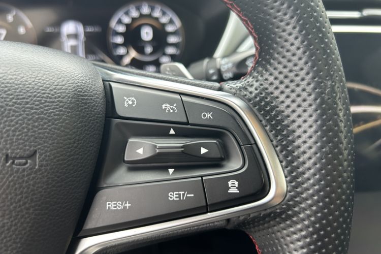 Used GAC Trumpchi GS4 PLUS 2022 390T Automatic Starry Edition Interior 8