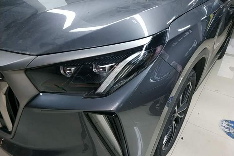Used GAC Trumpchi GS4 PLUS 2022 390T Automatic Galaxy Edition Left Front Headlight