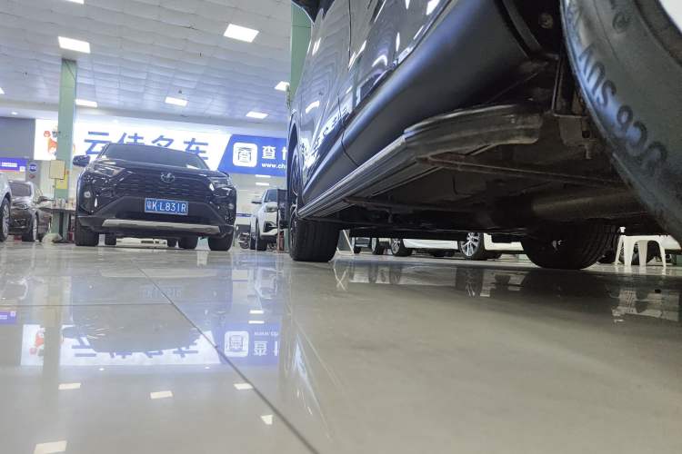Used GAC Trumpchi GS4 PLUS 2022 390T Automatic Starry Edition Left Side Sill