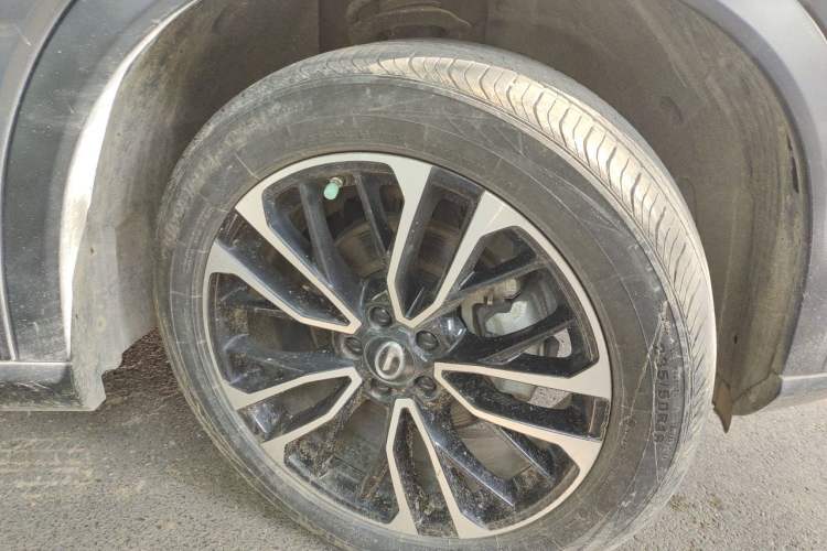 Used GAC Trumpchi GS4 PLUS 2022 390T Automatic Galaxy Edition Right Front Wheel Hub