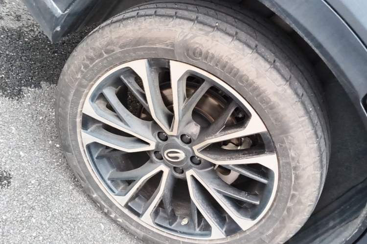 Used GAC Trumpchi GS4 PLUS 2022 390T Automatic Starry Edition Right Rear Wheel Hub