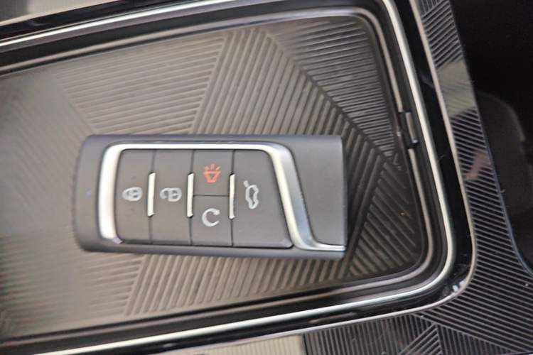 Used GAC Trumpchi GS4 PLUS 2022 270T Automatic Starry Edition Vehicle Key