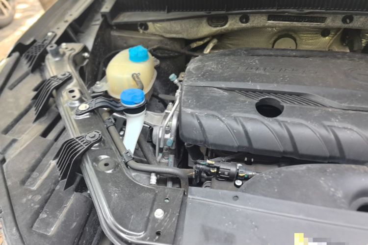 Used GAC Trumpchi GS4 PLUS 2022 270T Automatic Galaxy Edition Engine Bay Right