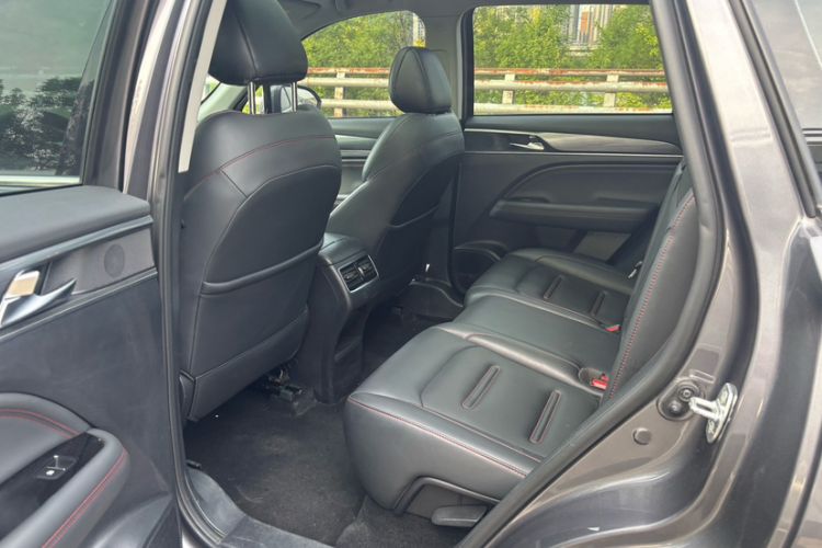 Used GAC Trumpchi GS4 PLUS 2022 390T Automatic Nebula Edition Interior 3