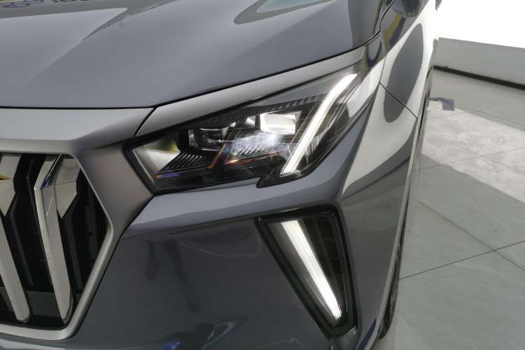 Used GAC Trumpchi GS4 PLUS 2022 270T Automatic Galaxy Edition Left Front Headlight