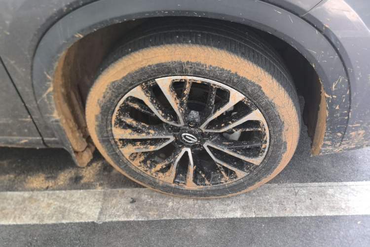 Used GAC Trumpchi GS4 PLUS 2022 270T Automatic Galaxy Edition Right Front Wheel Hub