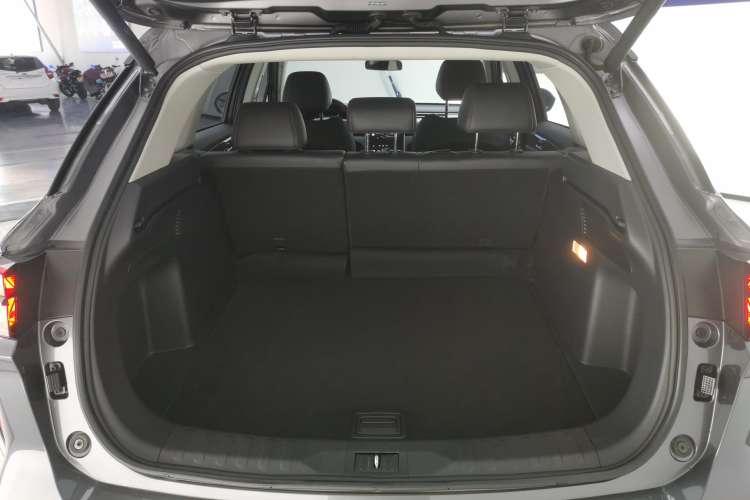 Used GAC Trumpchi GS4 PLUS 2022 270T Automatic Galaxy Edition Trunk