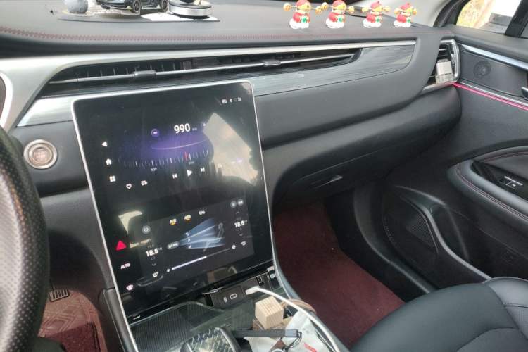 Used GAC Trumpchi GS4 PLUS 2022 390T Automatic Nebula Edition Audio And AC Panel