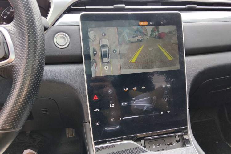 Used GAC Trumpchi GS4 PLUS 2022 270T Automatic Galaxy Edition Audio And AC Panel