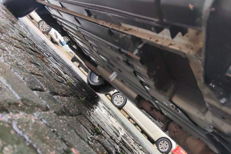 Used GAC Trumpchi GS4 PLUS 2022 390T Automatic Starry Edition Chassis Front Right