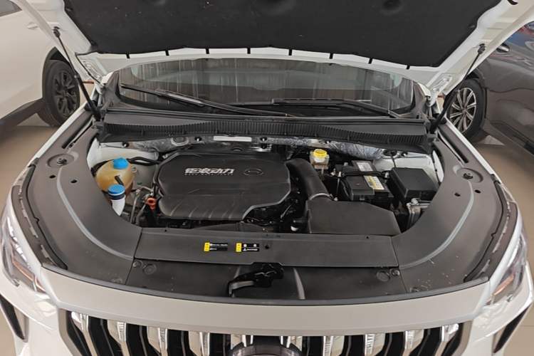 Used GAC Trumpchi GS4 PLUS 2022 390T Automatic Nebula Edition Engine Bay