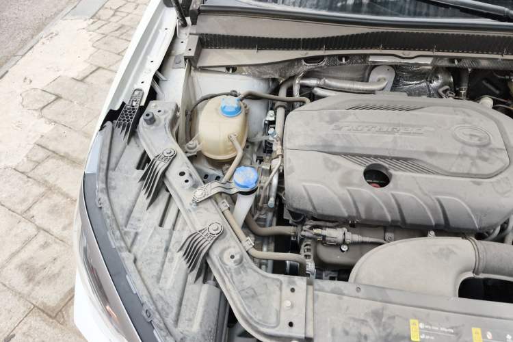 Used GAC Trumpchi GS4 PLUS 2022 270T Automatic Star Edition Engine Bay Right