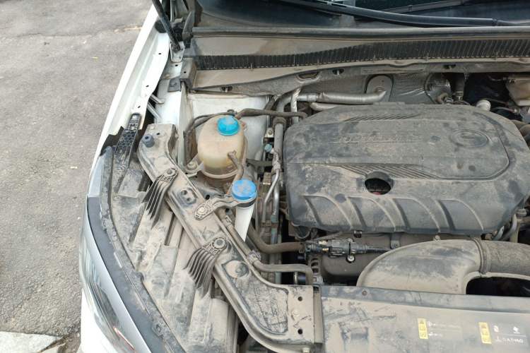 Used GAC Trumpchi GS4 PLUS 2022 270T Automatic Galaxy Edition Engine Bay Right