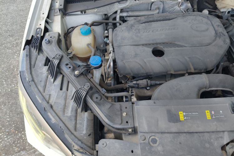 Used GAC Trumpchi GS4 PLUS 2022 270T Automatic Galaxy Edition Engine Bay Right