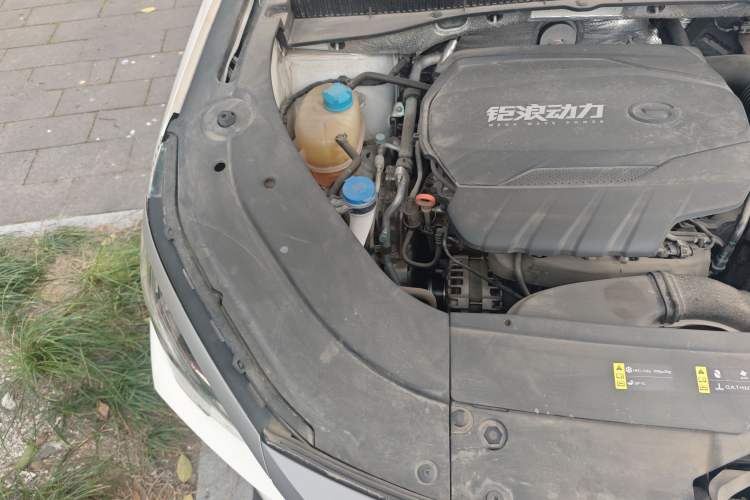 Used GAC Trumpchi GS4 PLUS 2022 390T Automatic Nebula Edition Engine Bay Right