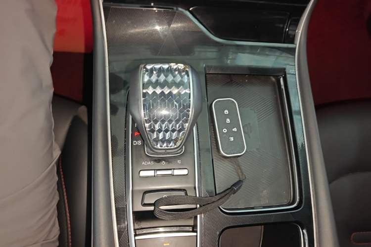 Used GAC Trumpchi GS4 PLUS 2022 390T Automatic Nebula Edition Gear Lever