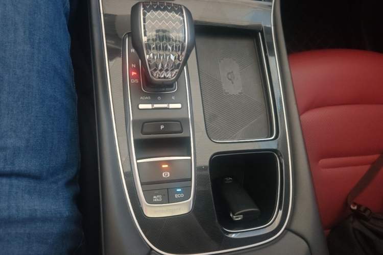 Used GAC Trumpchi GS4 PLUS 2022 390T Automatic Nebula Edition Gear Lever