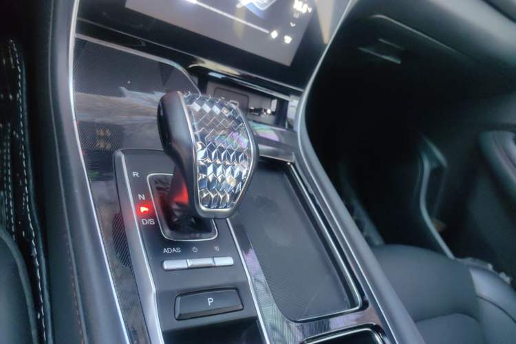 Used GAC Trumpchi GS4 PLUS 2022 390T Automatic Nebula Edition Gear Lever