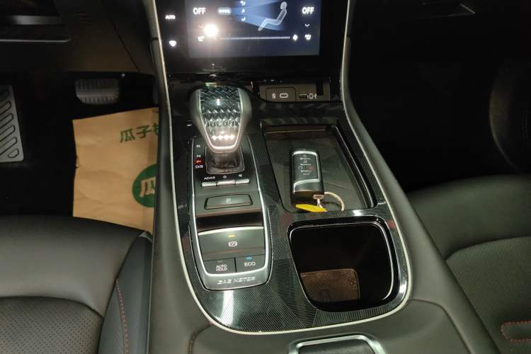 Used GAC Trumpchi GS4 PLUS 2022 390T Automatic Nebula Edition Gear Lever
