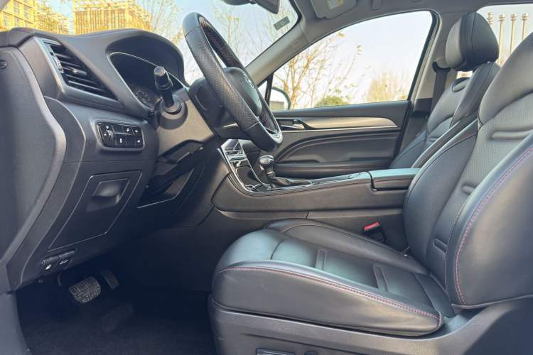 Used GAC Trumpchi GS4 PLUS 2022 390T Automatic Galaxy Edition Interior 3