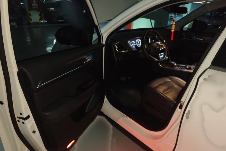 Used GAC Trumpchi GS4 PLUS 2022 390T Automatic Starry Edition Interior 3