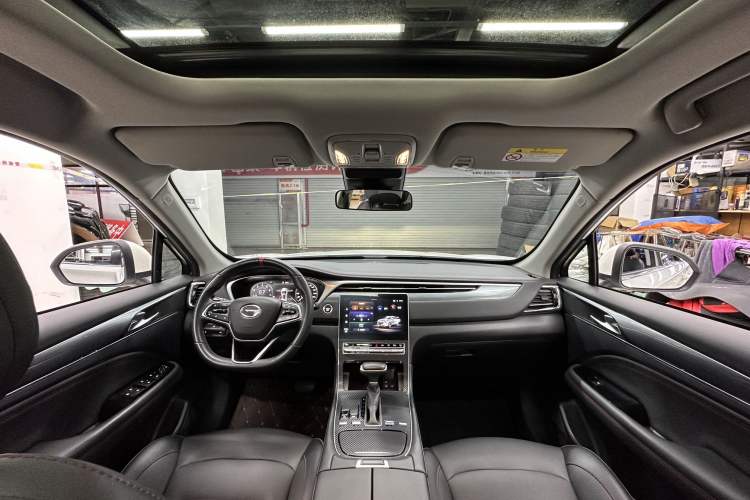 Used GAC Trumpchi GS4 PLUS 2022 390T Automatic Galaxy Edition Interior 9