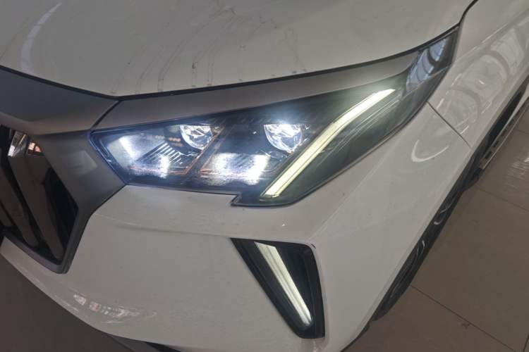 Used GAC Trumpchi GS4 PLUS 2022 390T Automatic Nebula Edition Left Front Headlight