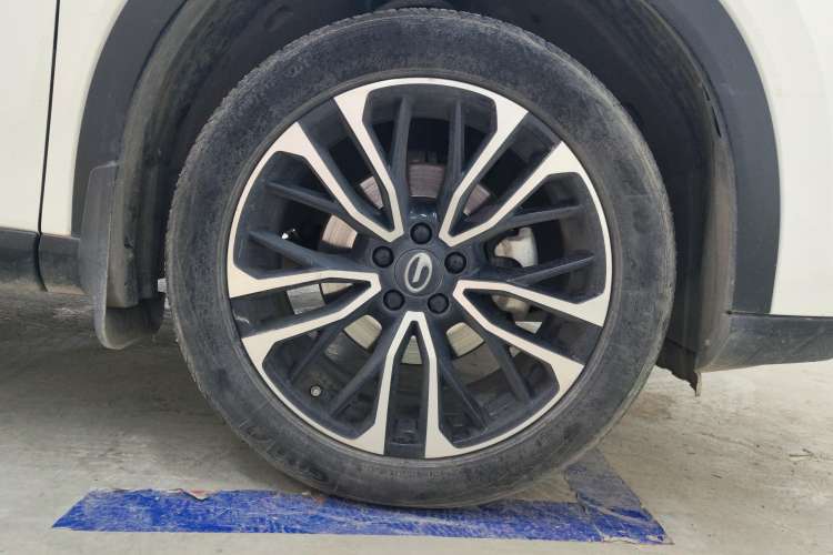Used GAC Trumpchi GS4 PLUS 2022 270T Automatic Star Edition Left Front Wheel Hub