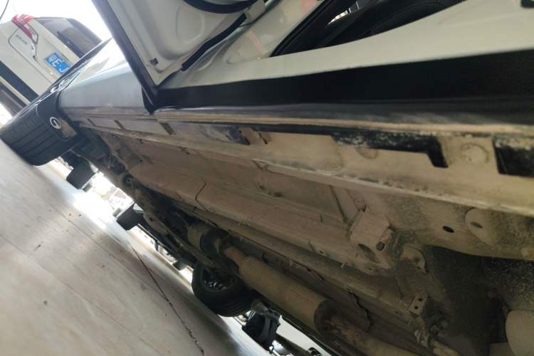 Used GAC Trumpchi GS4 PLUS 2022 270T Automatic Star Edition Left Side Sill