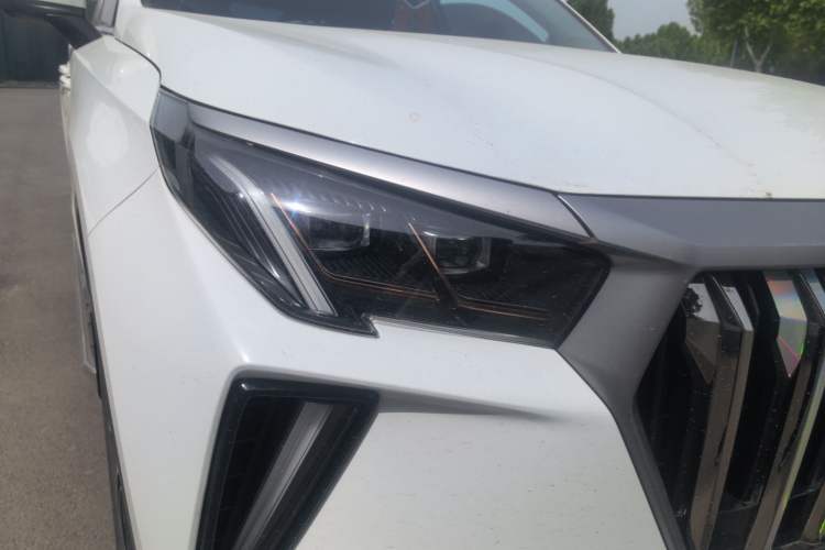 Used GAC Trumpchi GS4 PLUS 2022 270T Automatic Star Edition Right Front Headlight