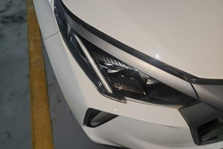 Used GAC Trumpchi GS4 PLUS 2022 390T Automatic Galaxy Edition Right Front Headlight