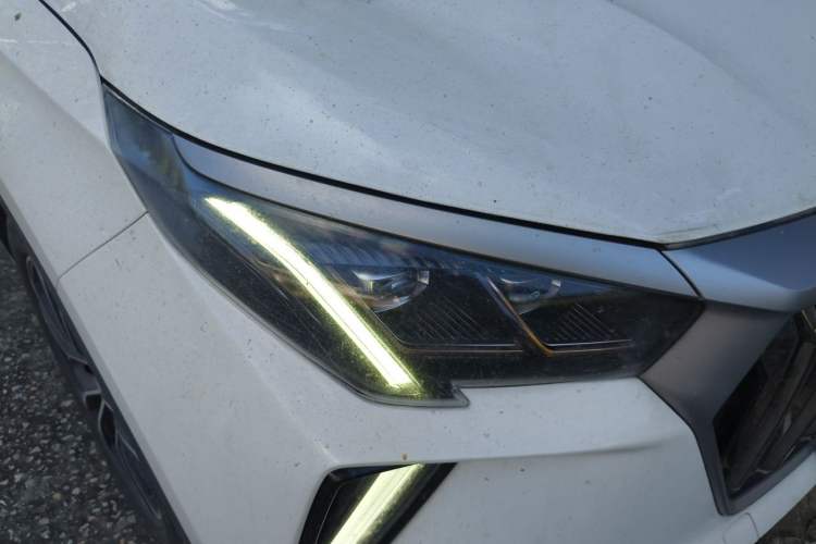 Used GAC Trumpchi GS4 PLUS 2022 270T Automatic Galaxy Edition Right Front Headlight