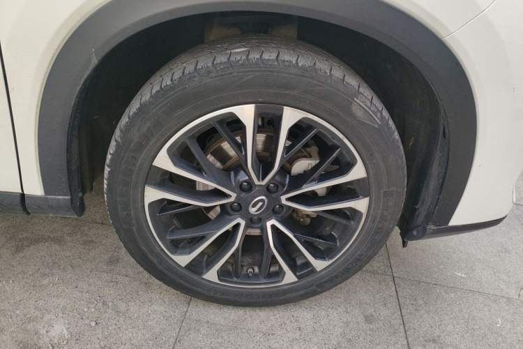 Used GAC Trumpchi GS4 PLUS 2022 390T Automatic Galaxy Edition Right Front Wheel Hub