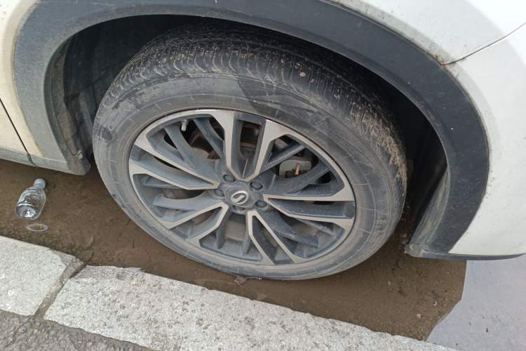Used GAC Trumpchi GS4 PLUS 2022 270T Automatic Galaxy Edition Right Front Wheel Hub