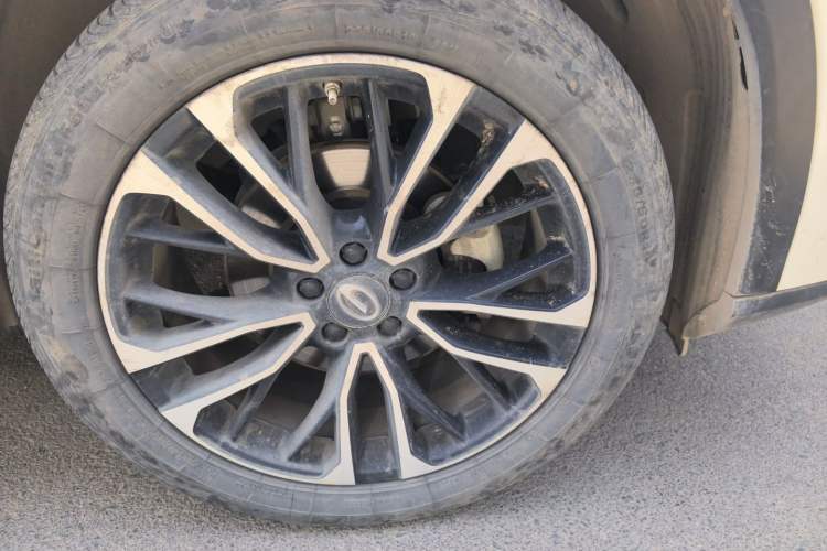 Used GAC Trumpchi GS4 PLUS 2022 270T Automatic Star Edition Right Front Wheel Hub