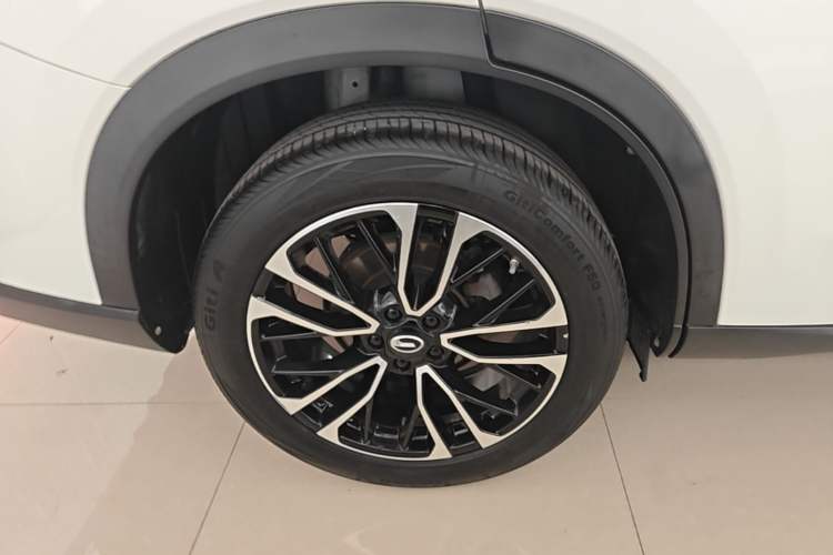 Used GAC Trumpchi GS4 PLUS 2022 390T Automatic Nebula Edition Right Rear Wheel Hub