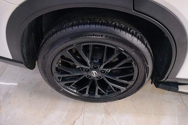 Used GAC Trumpchi GS4 PLUS 2022 390T Automatic Galaxy Edition Right Rear Wheel Hub