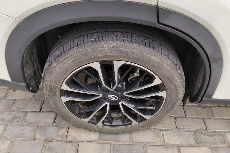 Used GAC Trumpchi GS4 PLUS 2022 270T Automatic Galaxy Edition Right Rear Wheel Hub