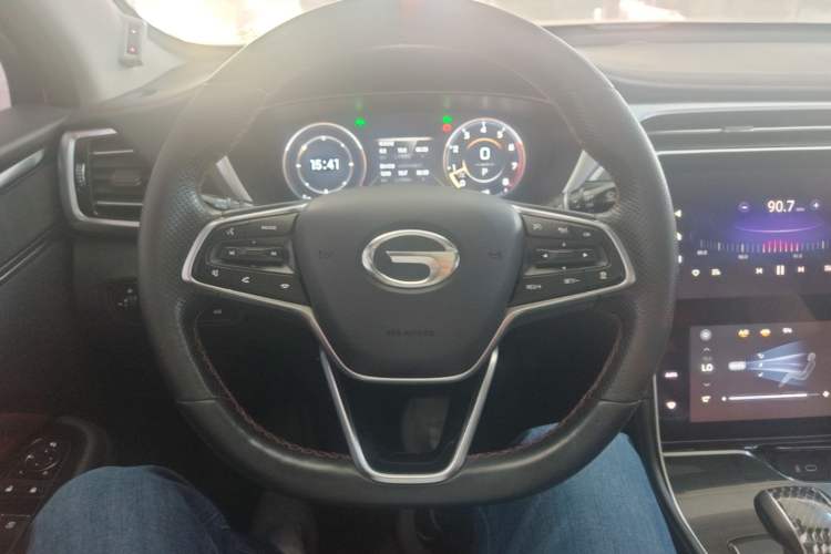 Used GAC Trumpchi GS4 PLUS 2022 390T Automatic Nebula Edition Steering Wheel
