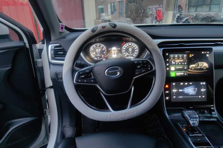 Used GAC Trumpchi GS4 PLUS 2022 390T Automatic Nebula Edition Steering Wheel