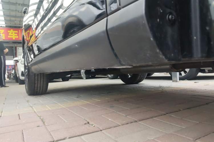 Used GAC Trumpchi GS4 PLUS 2023 390T Automatic Galaxy Edition Right Side Sill